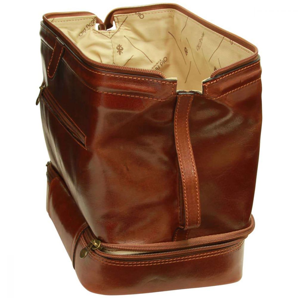 COWHIDE LEATHER TRAVEL KIT - BROWN